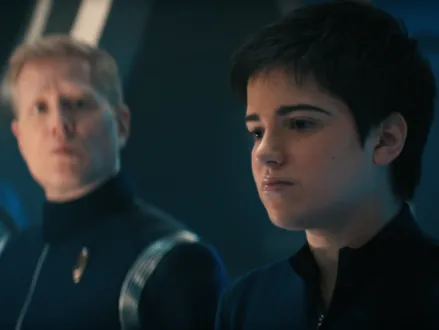 Stamets and Adira having a discussion in engineering