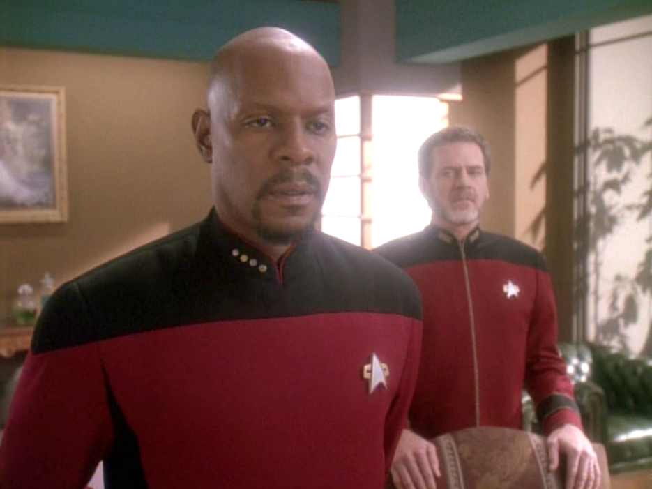 Sisko and an admiral speaking with the Federation President